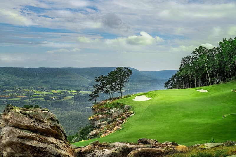 McLemore Golf Club 18th hole