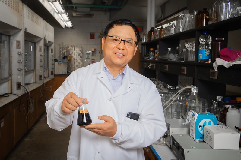 Dongye Zhao in lab